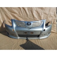 Toyota avensis t27 09 - 11 бампер передний передняя