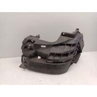 Кронштейн крепления бампера переднего Opel Vivaro A 2008 620350101R,93856001