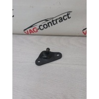 Кронштейн амортизатора двери багажника Volkswagen Touareg NF 2013 7P6827428C