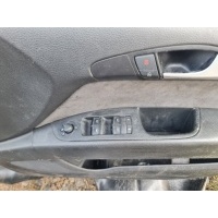 Кнопка стеклоподъемника Audi Q7 2009 4F0959851A