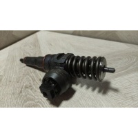 Форсунка Volkswagen Passat B5 2004 038130073q