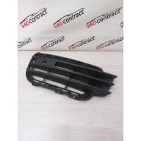 Решетка в бампер Volkswagen Touareg NF 2013 7P6853665A