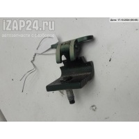 Петля крышки (двери) багажника Volkswagen Passat B5 1999