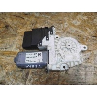 Моторчик стеклоподъемника задний правый Volkswagen Golf 2008 1K5839402A, 1K0959704D