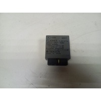 Реле указателя поворота Mazda 626 GD 3211167320