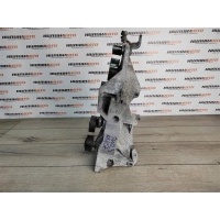 Кронштейн генератора AUDI A6 C7 2013 03L903139R