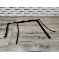 Уплотнитель стекла двери VOLKSWAGEN Tiguan 1 2009 5N0839432H5AP, 5N0839432H5AP, 5N0839432D5AP, 5N0839432G5AP, 5N0839432H5AP