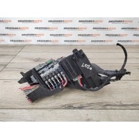 Блок предохранителей (под капотом) LAND ROVER Freelander 2 2007 LR012144, LR012144, LR007584