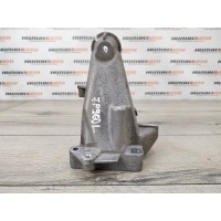Кронштейн двигателя MERCEDES W204 2010 A2712232704
