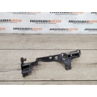 Кронштейн фары VOLKSWAGEN Touareg 2003 7L0805733