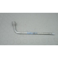 Ключ колесный TOYOTA VERSO (2009) 2010 0915002050