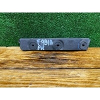 Кронштейн крепления бампера переднего Skoda Fabia 1 2001 6Y0807184A, 6Y0807050A