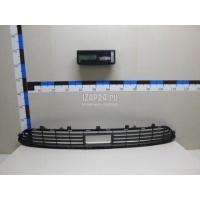 Решетка в бампер центральная Nissan QX56/QX80 (Z62) 2010 622561LA0C