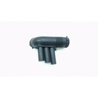 Патрубок воздухозаборника Volkswagen Tiguan MK2 2019 04E129651C, 04E129651D