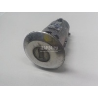 Вставка замка двери прав. Renault Duster 2012 805029979R