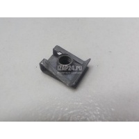 Крепеж (клоп) Renault Duster 2012 7703046140