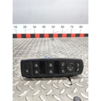 Блок управления стеклоподъемниками Renault Laguna 2009 809610006r