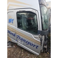 Дверь правая Volvo FH 2013 84055888,84012031,21934402,82183386,84459517,23314277