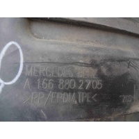 Защита арок передняя правая (подкрылок) Mercedes GL X166 (2012—2016) 2014 A1668802705