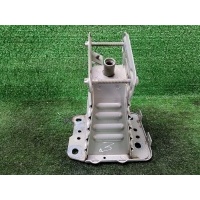 кронштейн усилителя переднего бампера Opel Zafira B (2005-2012) 93184616