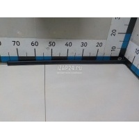 Накладка стекла переднего правого Hyundai-Kia Santa Fe (DM) (2012 - 2018) 822412W100