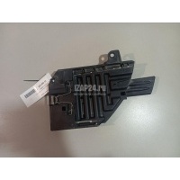 Кронштейн фар правый Land Rover Discovery Sport 2014 LR066964