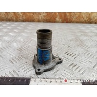 Фланец (тройник) системы охлаждения Renault Clio 3 2005 7700869797,7700101179,8200561420,8200578089,091160216,91160216,04409180,4409180,6001543363,7700866387,7700869906,8200155515