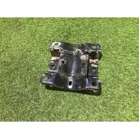 кронштейн Porsche Cayenne GTS 958 2014 7L8803799A