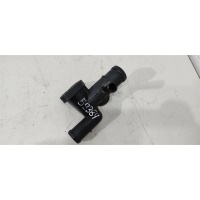 Фланец (тройник) системы охлаждения Skoda Octavia 2005 06A121133D,06A121132, AHW, AXP, BCA, BCB, AZD, AKL, AQY, AEH, AGN, APK, APF,AGU, AVU, AUM, AZH, AZJ.