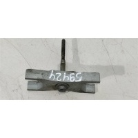Скоба (кронштейн) крепления форсунки Volkswagen Passat 2013 03L130216A,03L216A, CFF