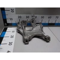 Кронштейн передней балки VAG A5/S5 (F5) 2017 8W0399296E