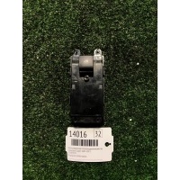 Блок управления стеклоподъемниками Chevrolet Cruze 2011 13305370