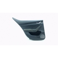 Обшивка двери Skoda Octavia A8 2022 5E6867023VRT, 5E6867023