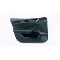 Обшивка двери Skoda Octavia A8 2022 5E4867013VRT, 5E4867013