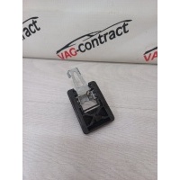 Кронштейн солнцезащитного козырька Volkswagen Golf 6 2011 1K0858774C