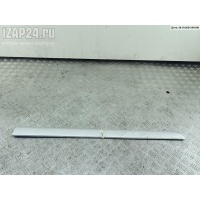 Молдинг двери передней правой Opel Zafira B 2005 13137773