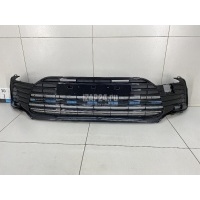 Решетка в бампер центральная Toyota Camry V70 2017 5310206730