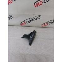 Кронштейн обшивки багажника Volkswagen Golf 6 2011 5K6867738