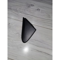 TRÓJKĄT ZAŚLEPKA BŁOTNIKA CLIO III LEWA 8200357709