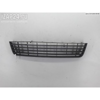 Решетка (заглушка) в бампер Перед. Volkswagen Golf-5 2004 1k0853677