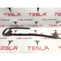Уплотнитель Tesla Model X 2019 1032177-00-D