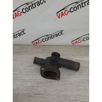 Фланец двигателя системы охлаждения Volkswagen Golf 6 2011 06A121133AL