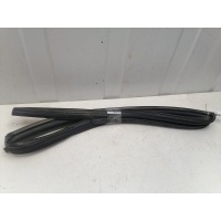 уплотнитель стекла двери Chevrolet Lanos 96304157