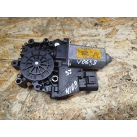 Моторчик стеклоподъемника задний правый Audi A8 1998 4D0959802