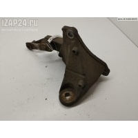 Кронштейн КПП опорный R Audi A4 B5 (1994-2001) 1998 8D0399114S