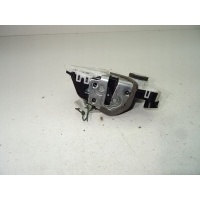 Toyota yaris замок дверь передняя 690400d140