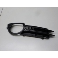 Решетка в бампер правая VAG A3 [8PA] Sportback (2004 - 2013) 8P4807682B