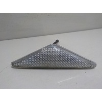 Повторитель на крыло белый Ford Mondeo III (2000 - 2007) 1379375