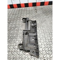 Кронштейн крепления бампера заднего Volkswagen Caddy 2007 2k0807394