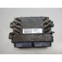 Блок управления двигателем Renault Logan (2005 - 2014) 8200483732